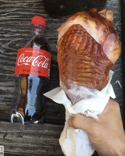 【画像】東京ディズニーランドのターキーレッグ、ガチで1200円になるwwwwwwwwww