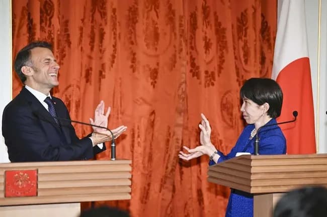 【悲報】マクロン大統領、高市早苗の“かめはめ波”に顔を引き攣らせドン引きwwww