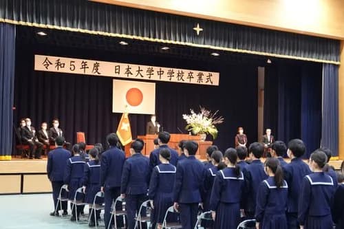 【悲報】中3男子さん、同居の祖母を殴り殺してしまう「卒業式に来るなと言ったのに来たから腹が立った」・・・・・・・・・