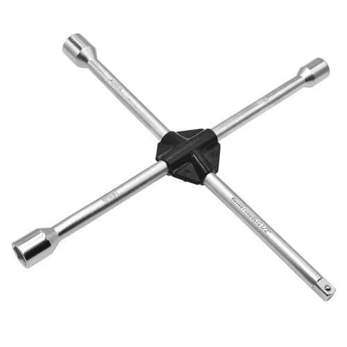 【動画】停止線を勘違いして止まってたおっさん、追い越されてブチギレしクロスレンチで車を破壊してしまうwwwwwwwwww