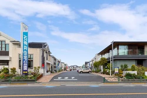 【朗報】ワイ(40)、住宅展示場でフランクフルト焼くだけの簡単なお仕事で年収1500万円wwwwwwwwww