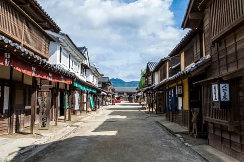 【唖然】『侍タイムスリッパー』監督さん、エキストラをタダ働きさせた上に衣装代7000円まで自腹で払わせてしまうwwwwwwwwww