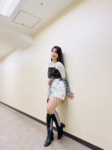 【画像】内田真礼さんのムチムチ太もも、ガチでぶっとすぎるwwwwwwwwww