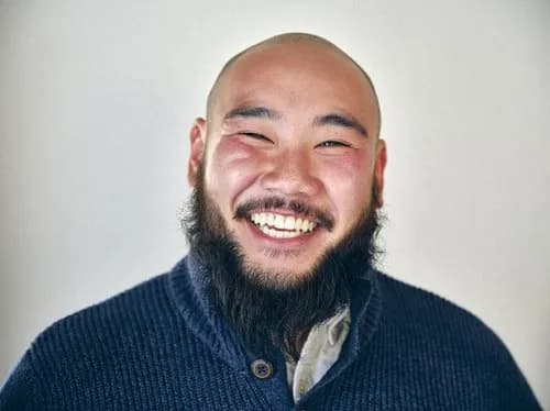 【悲報】10~20代女性さん「今どき40過ぎてハゲてない男は逆にキモい」wwwwwwwwww