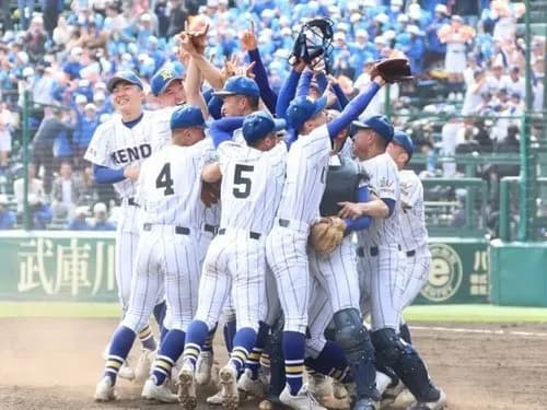 【悲報】健大高崎さん、女子マネージャーまで県外から越境入学してきてしまうwwwwwwwwww