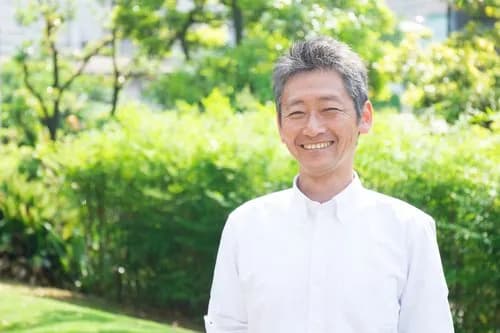 【悲報】50歳さん、老人と呼ぶには若すぎるのに若者とも言えないwwwwwwwwww