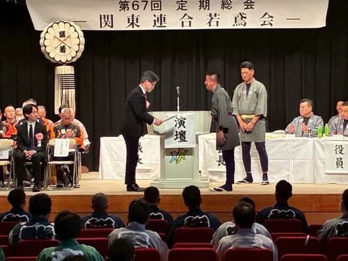 【悲報】トクリュウさんと関東連合さん、ガチで潰し合ったらどっちが強いのかwwwwwwwwww